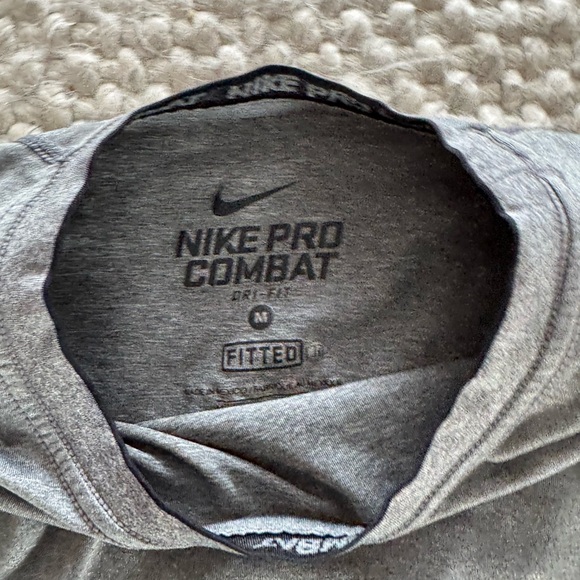 Men’s Bundle : Nike Pro + Kathmandu Merino Wool - Picture 4 of 6